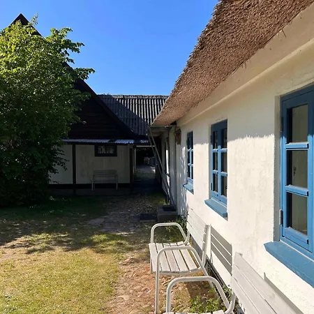 13-room Home, 500 M To The Farm stay