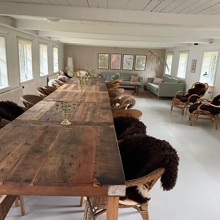 13-room 500 M To The *